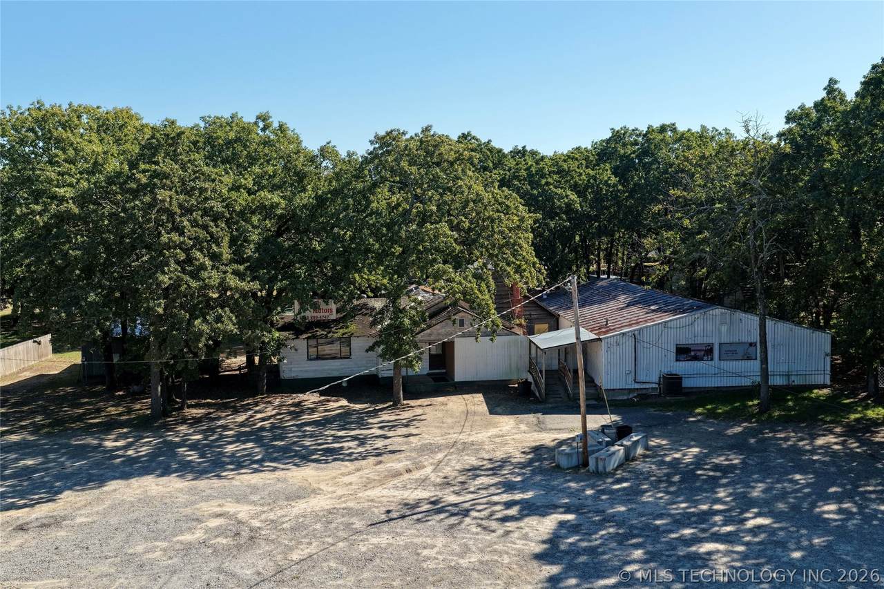 418646 Texanna Road - Photo 1