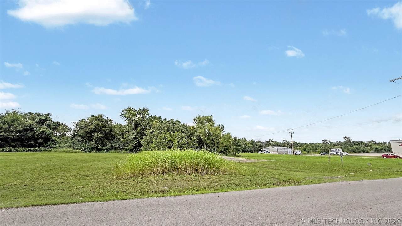 1139 Wewoka Street - Photo 1