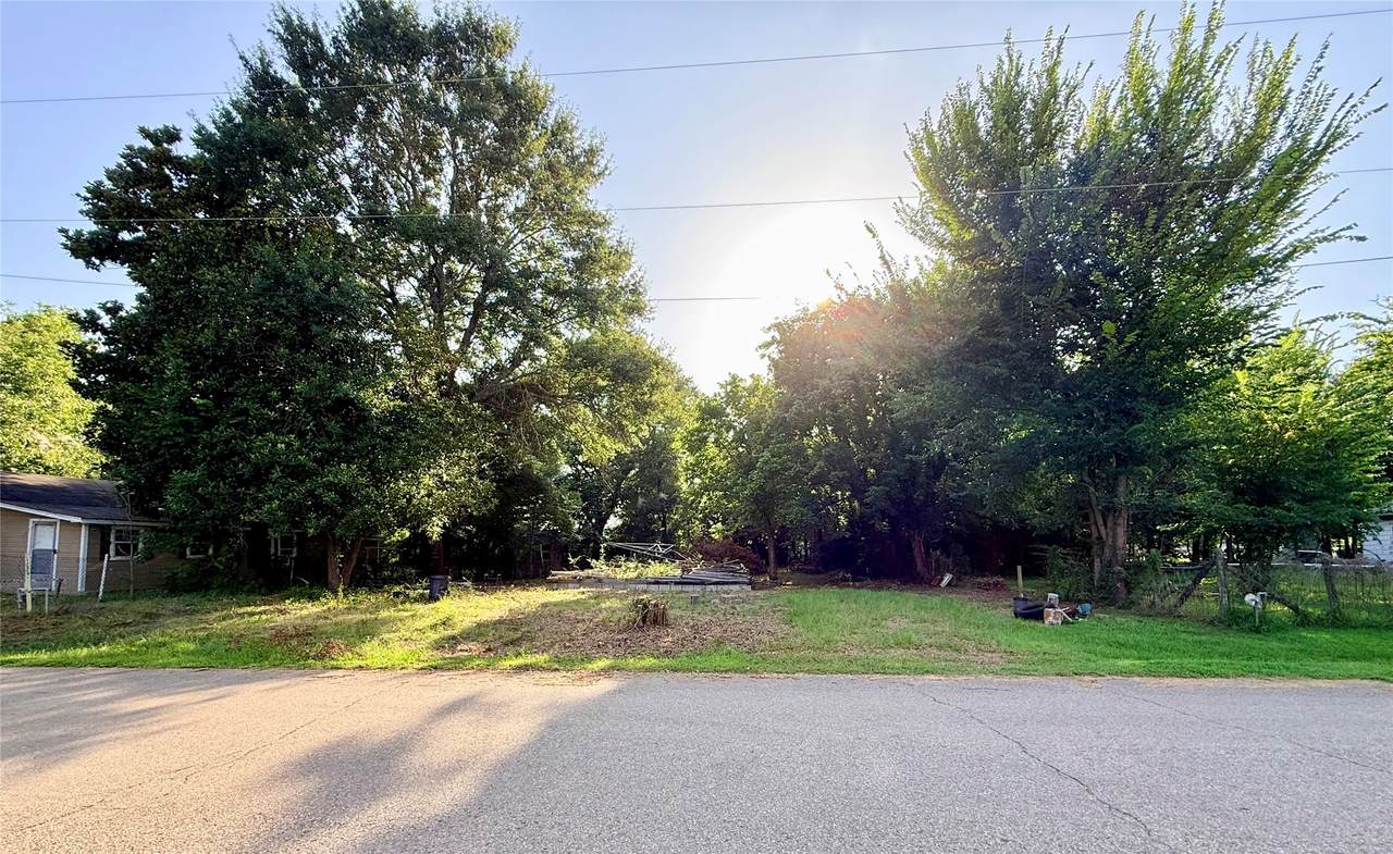 117 I Street - Photo 1