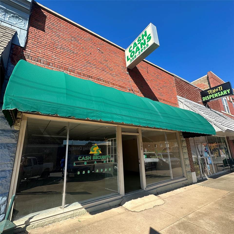 106 Broadway Street - Photo 1