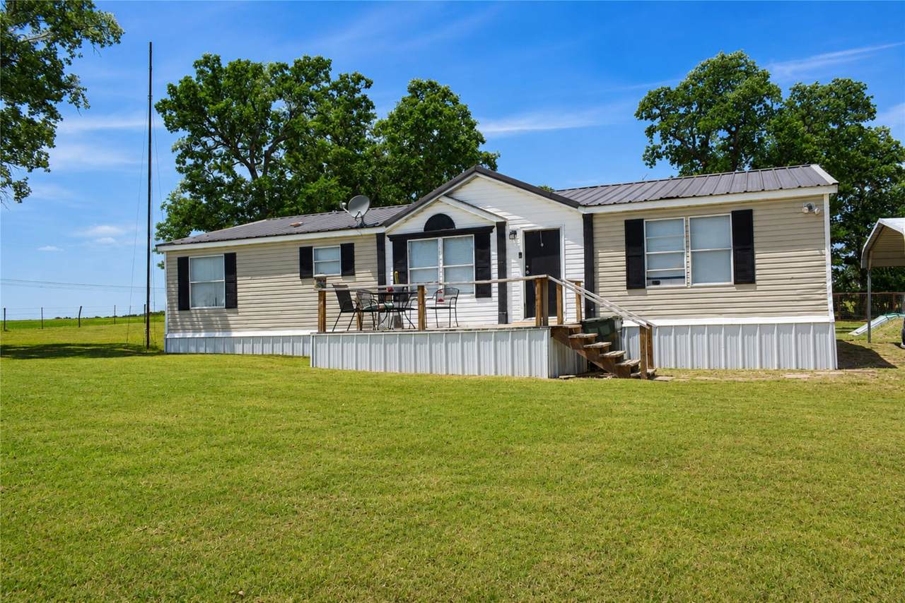 3237 Hometown - Photo 1