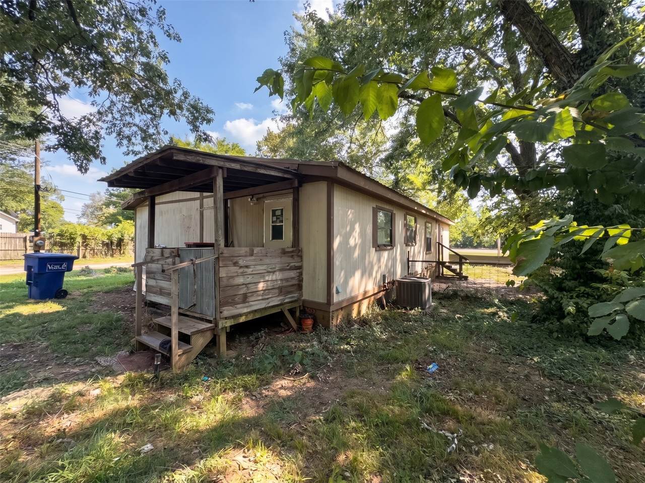 712 Flint - Photo 1