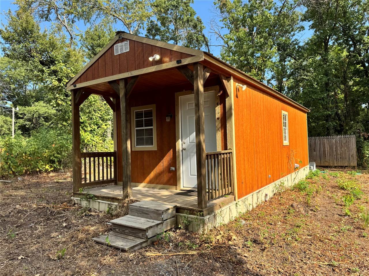 327 Pine Street - Photo 1