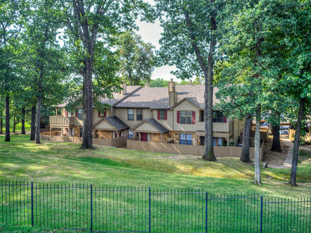 9105 Urbana Avenue - Photo 1