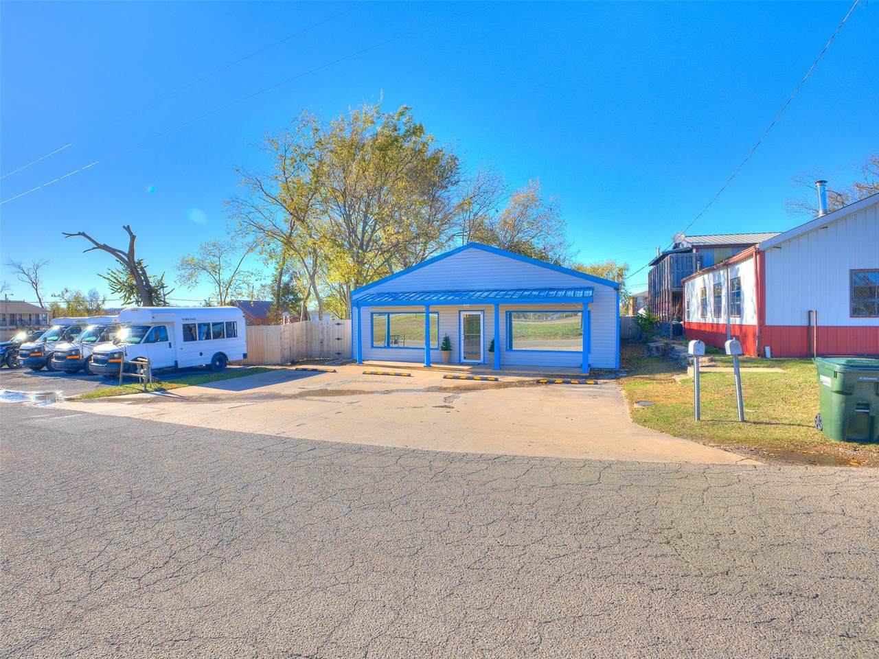 305 Chickasaw Avenue - Photo 1