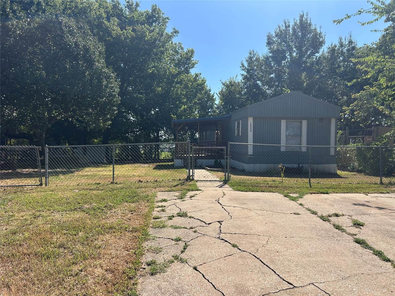 13649 Zenith Street - Photo 1