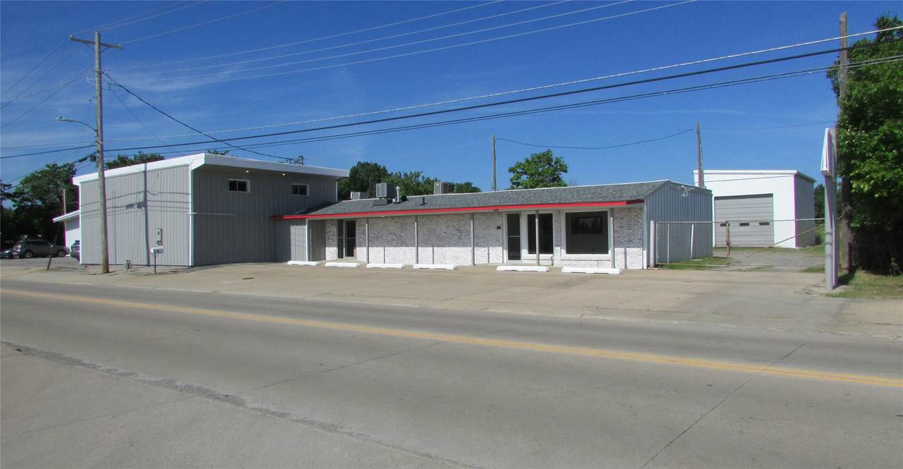 1907 11th Street - Photo 1