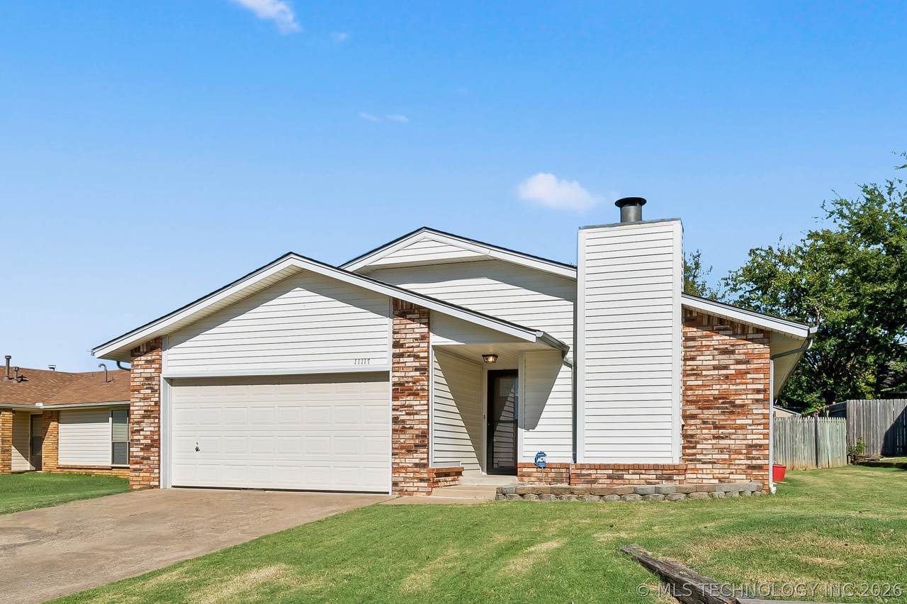 11117 Nandina Avenue - Photo 1