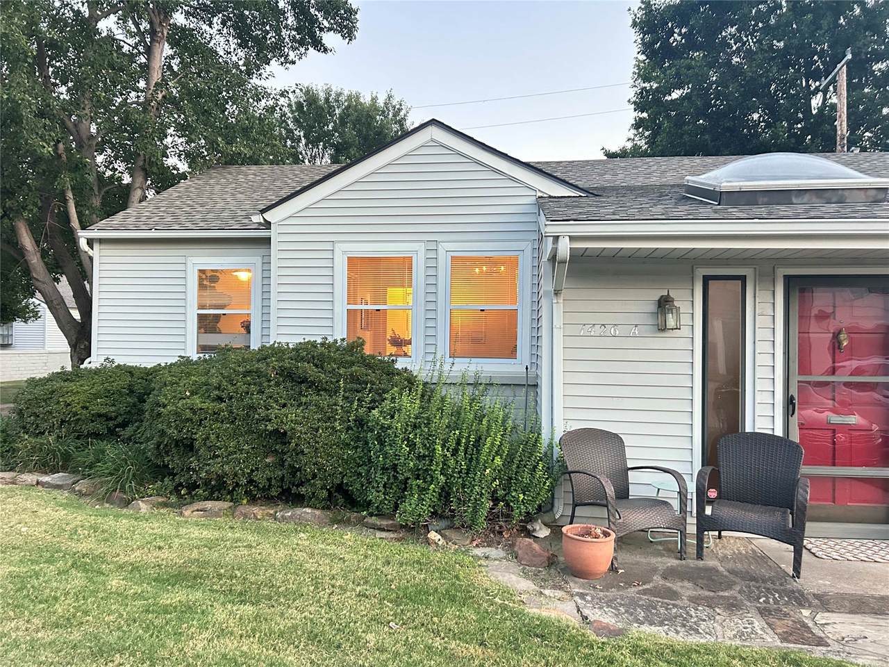 1426 38th Street - Photo 1