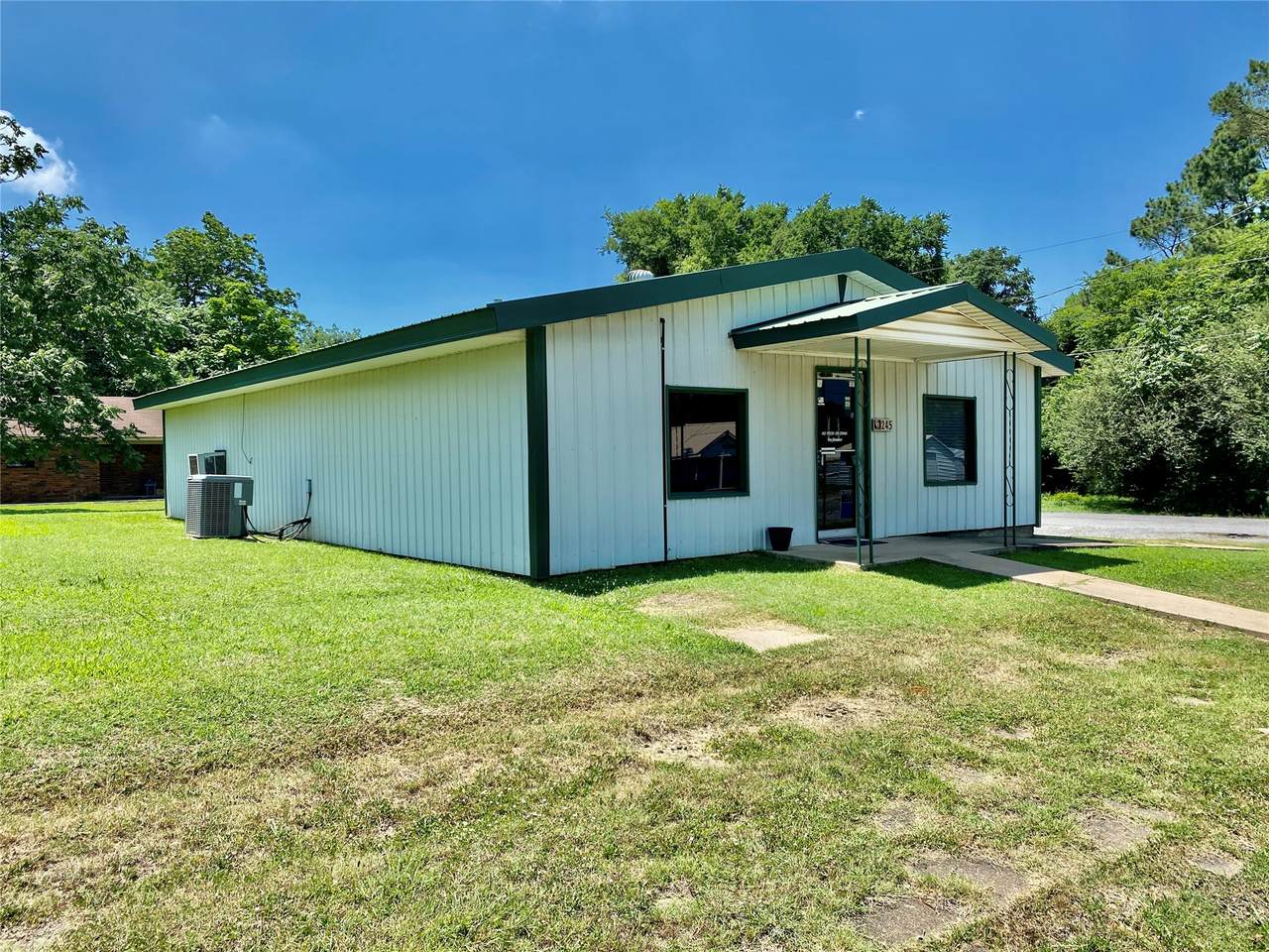245 Main - Photo 1