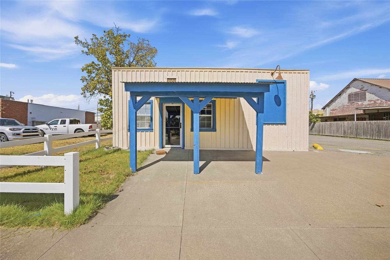 217 Cherokee Avenue - Photo 1
