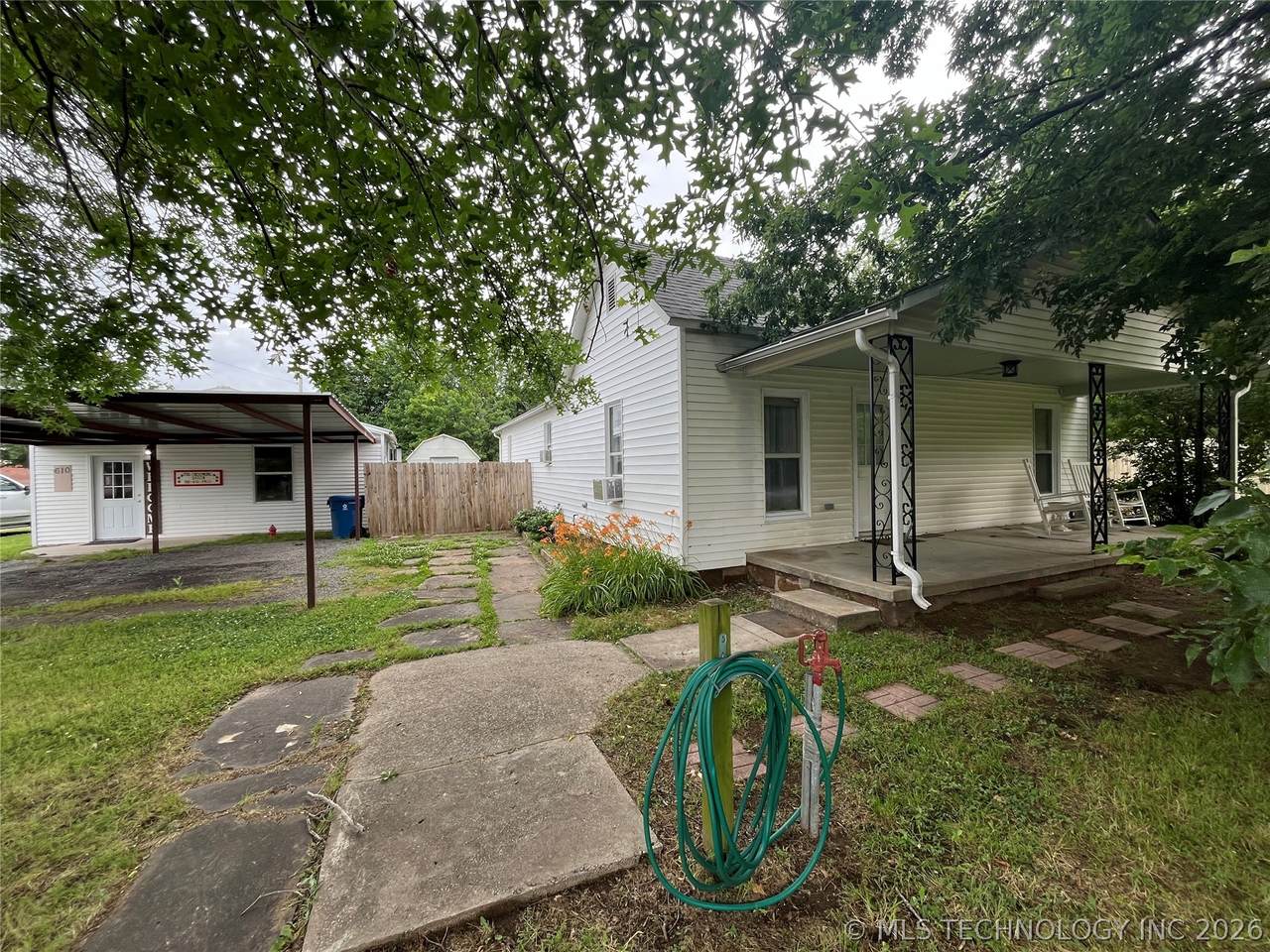 610 Washington Avenue - Photo 1