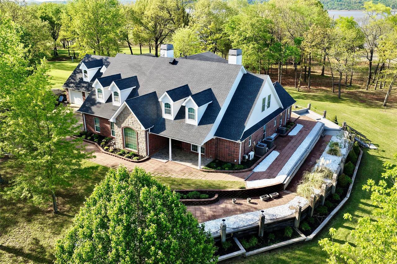 25 Shoreline Drive - Photo 1