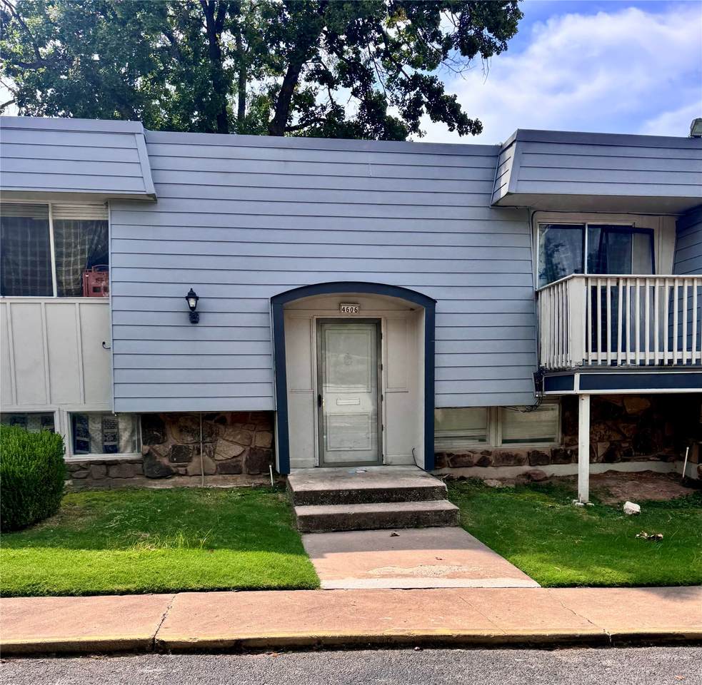 4606 68th Street - Photo 1