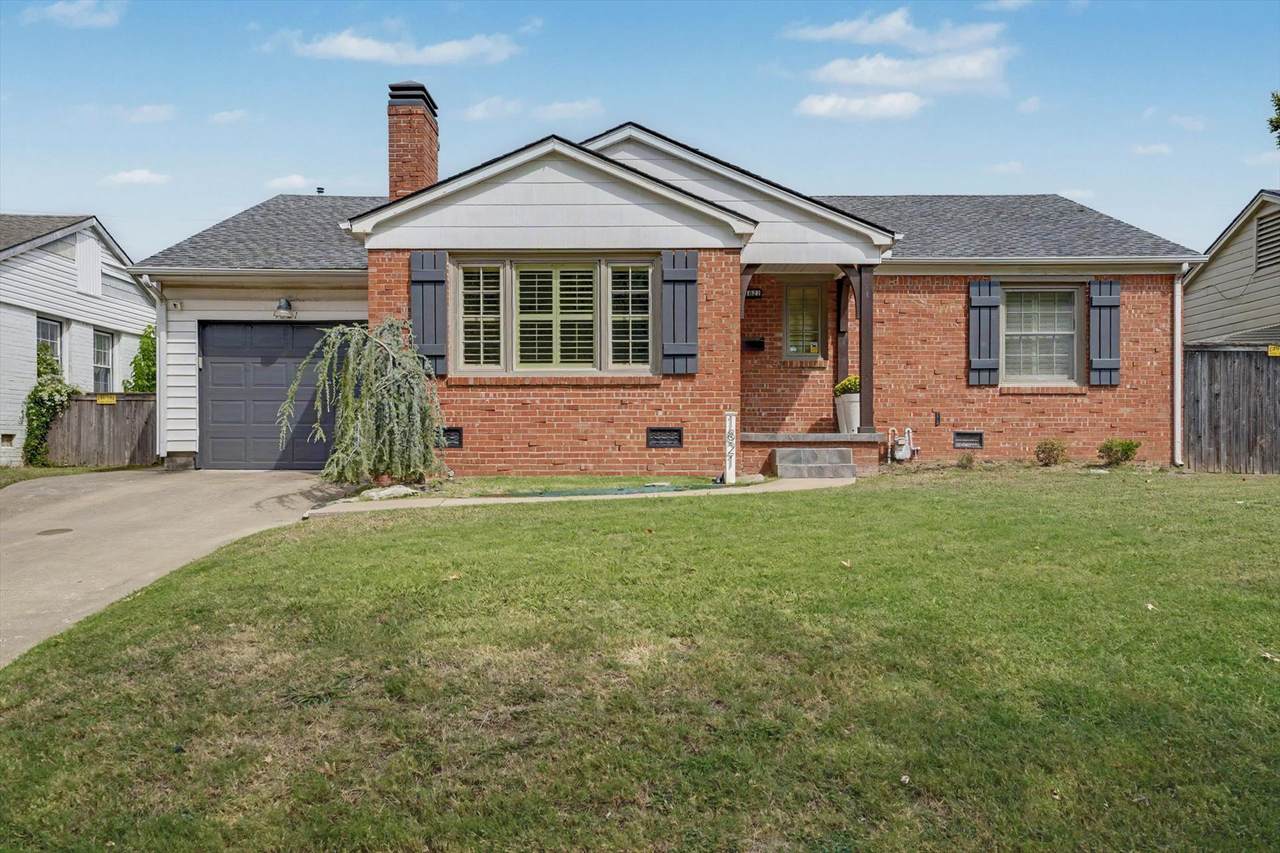 1821 Columbia Avenue - Photo 1