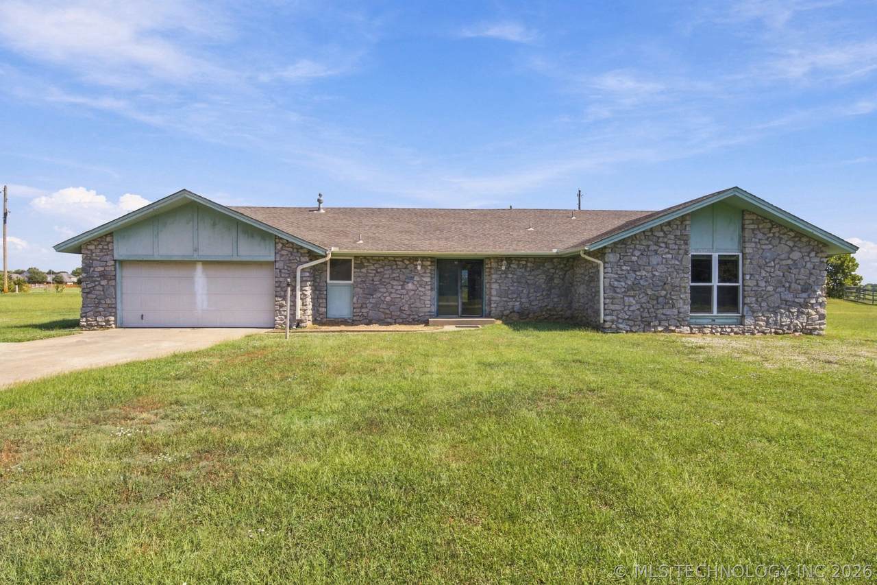 12203 88th East Avenue - Photo 1