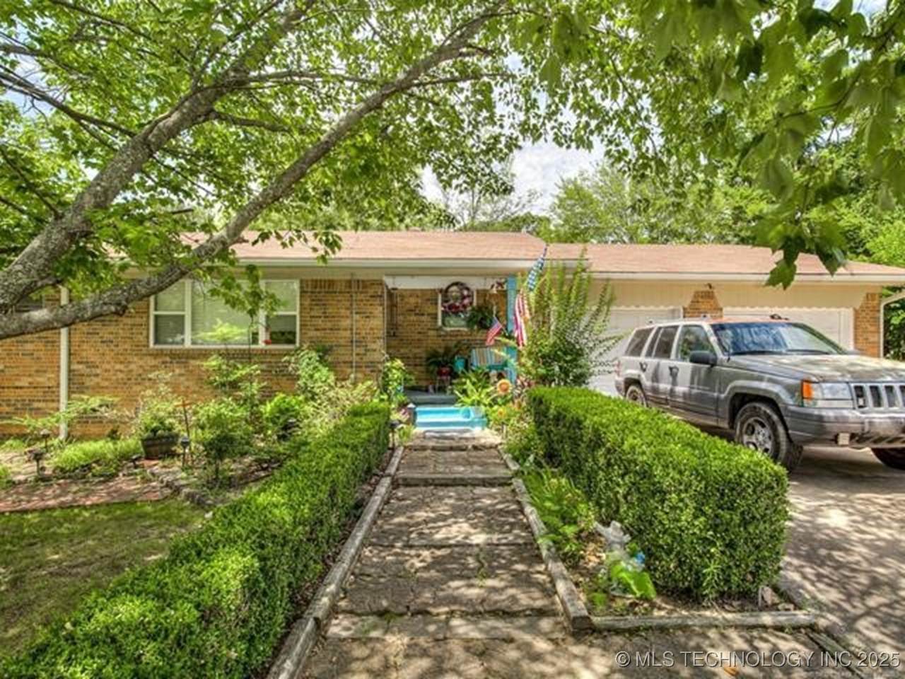 206 Lackey Drive - Photo 1