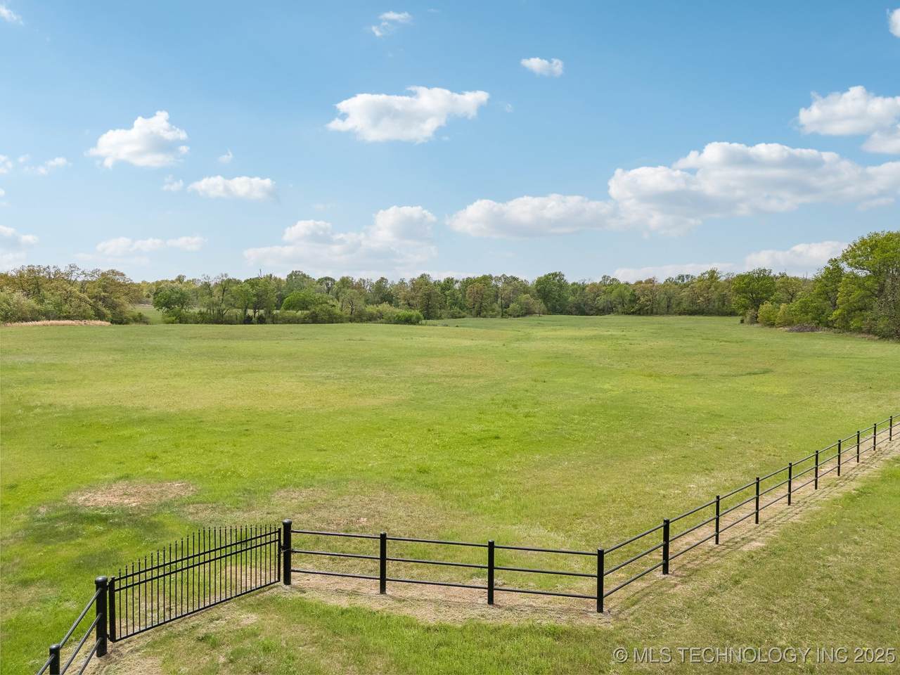 35820 Hwy 33 - Photo 1