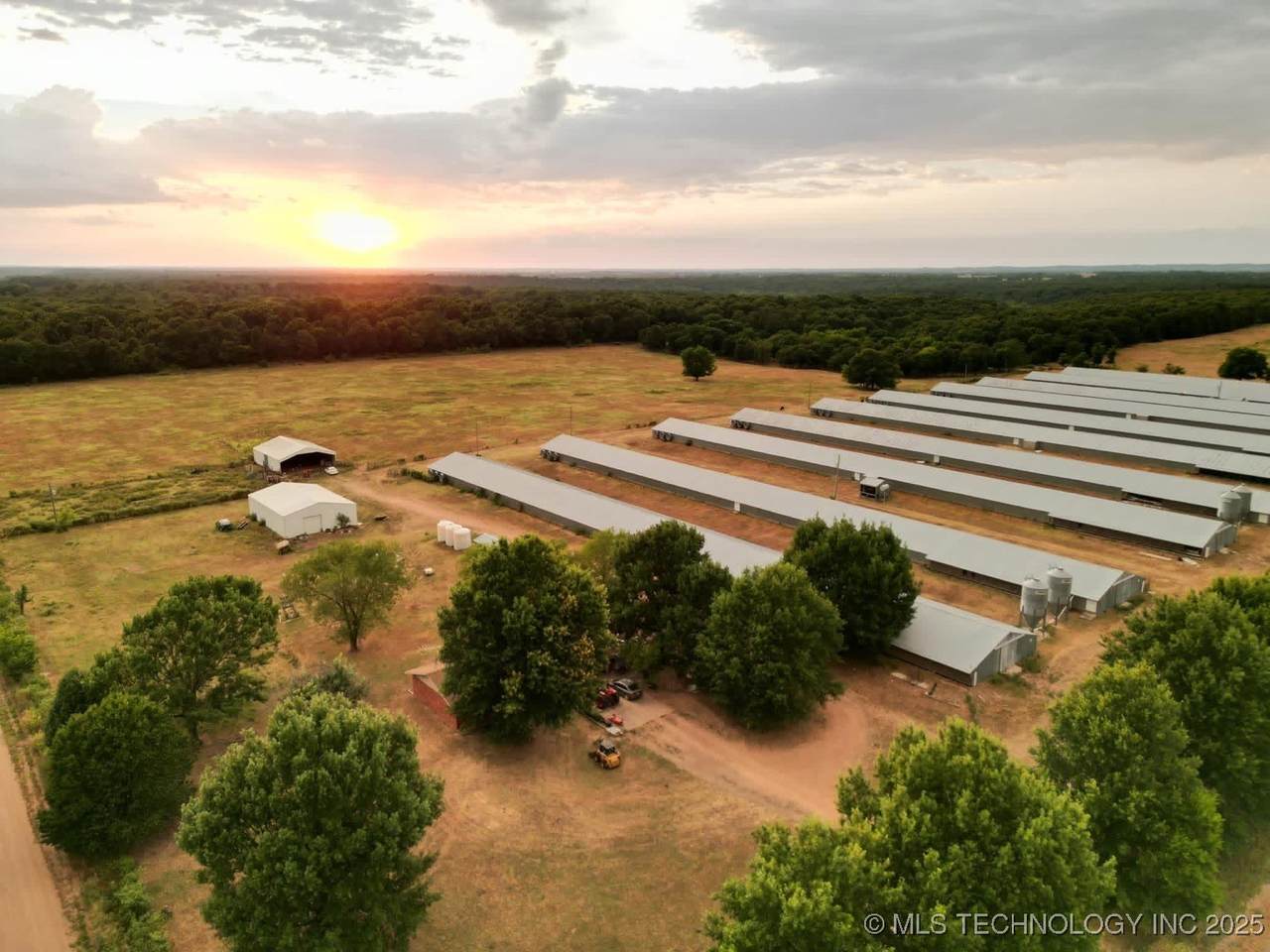 68400 330th Road - Photo 1