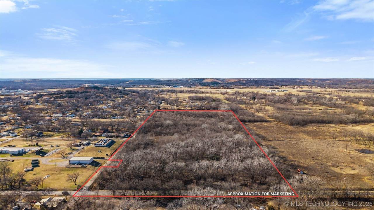 400 Cass Avenue - Photo 1