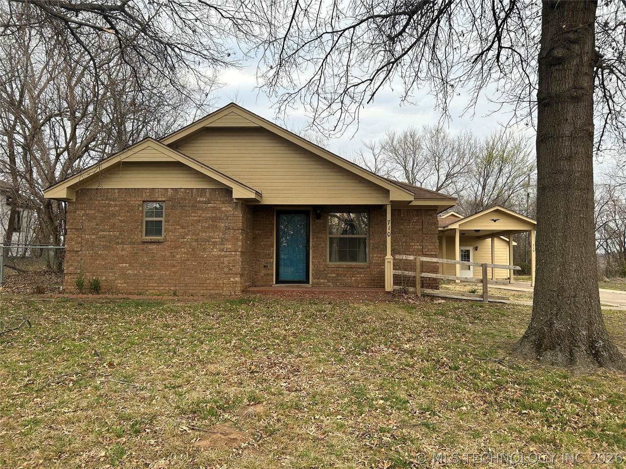 710 Cavalry Street - Photo 1