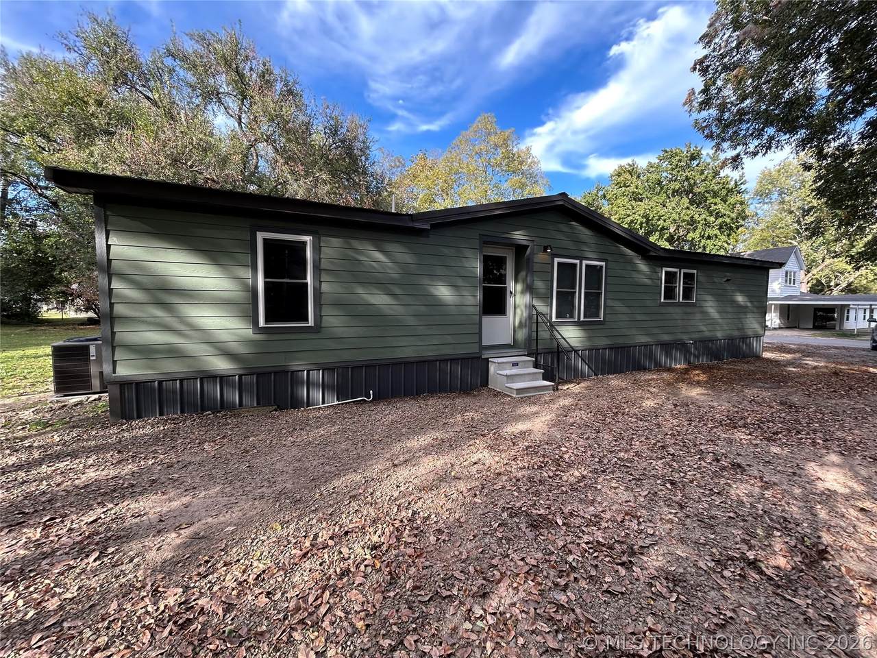 1158 Collyge Avenue - Photo 1
