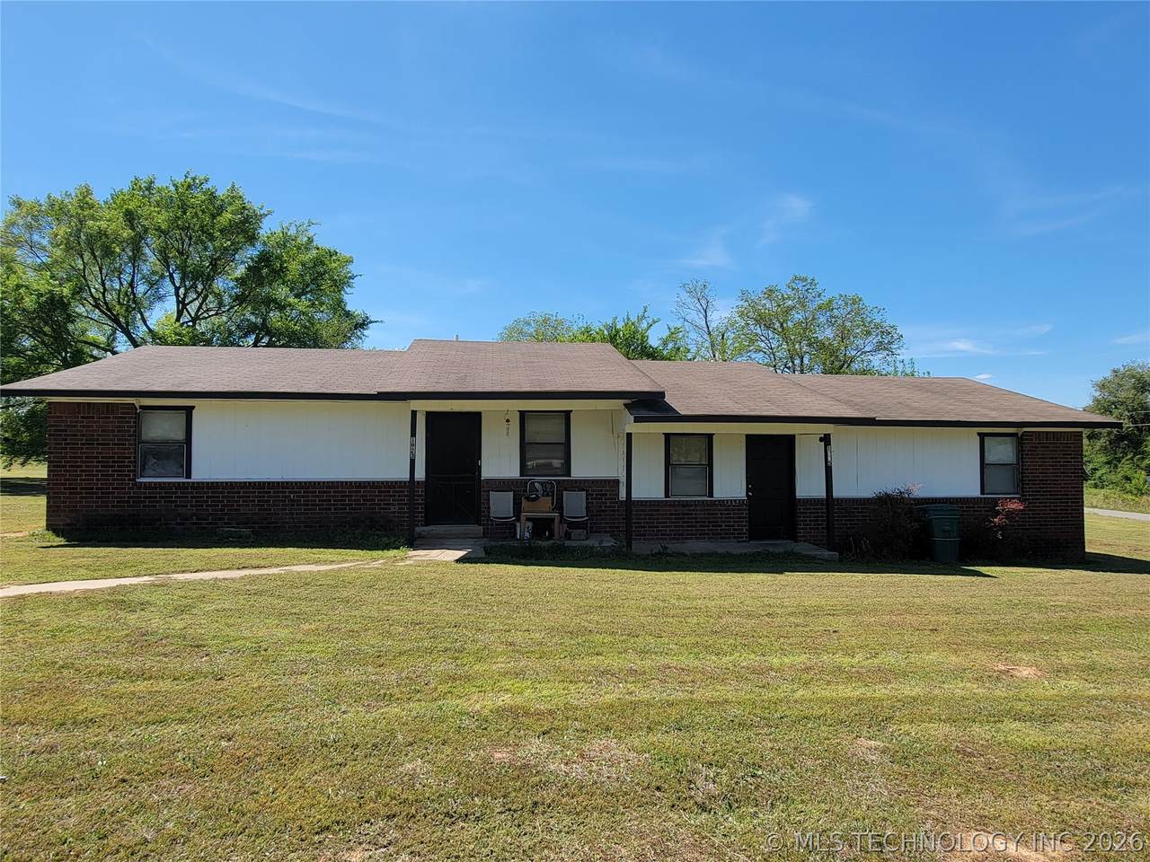 1923 Maple Street - Photo 1