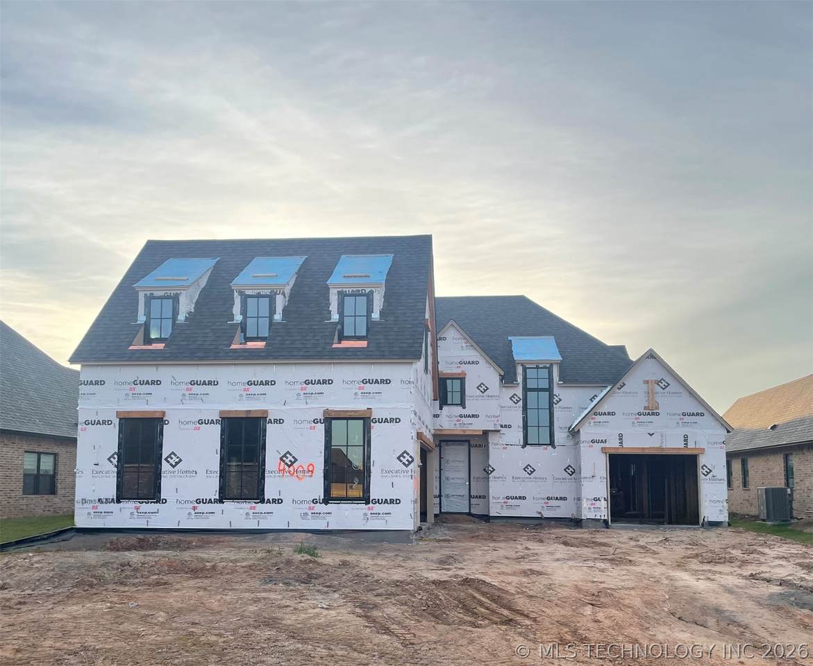 4009 Dogwood Boulevard - Photo 1