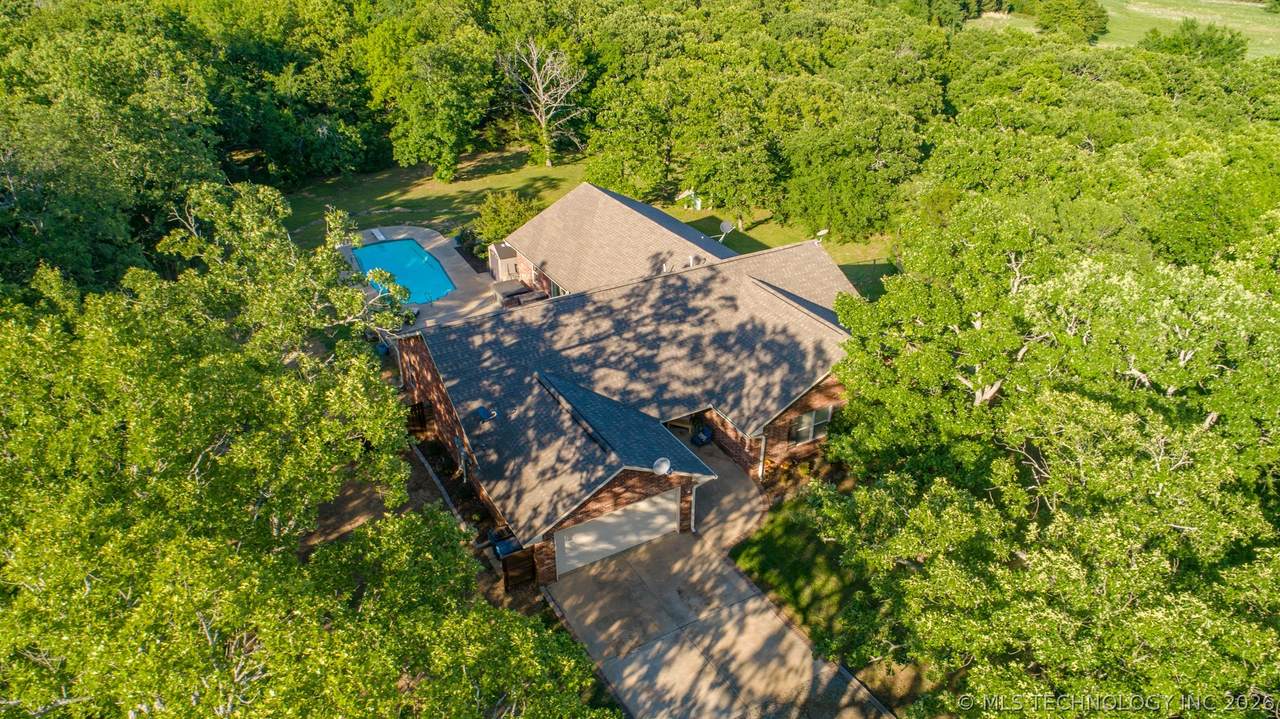 216 Peaceable Ridge - Photo 1