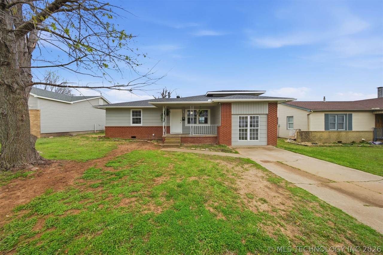 1441 Cherry Street - Photo 1