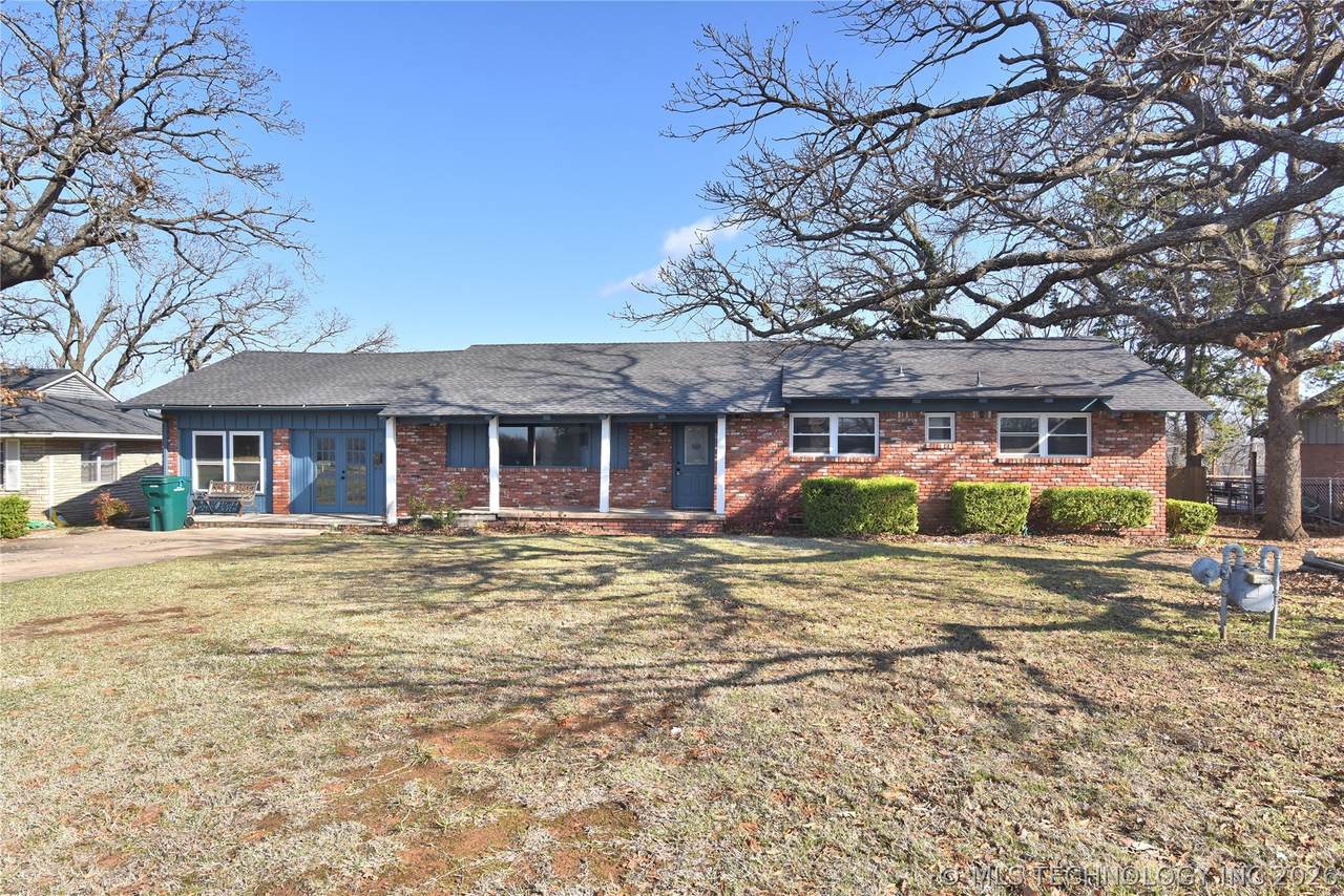 105 Saddle Rock Road - Photo 1