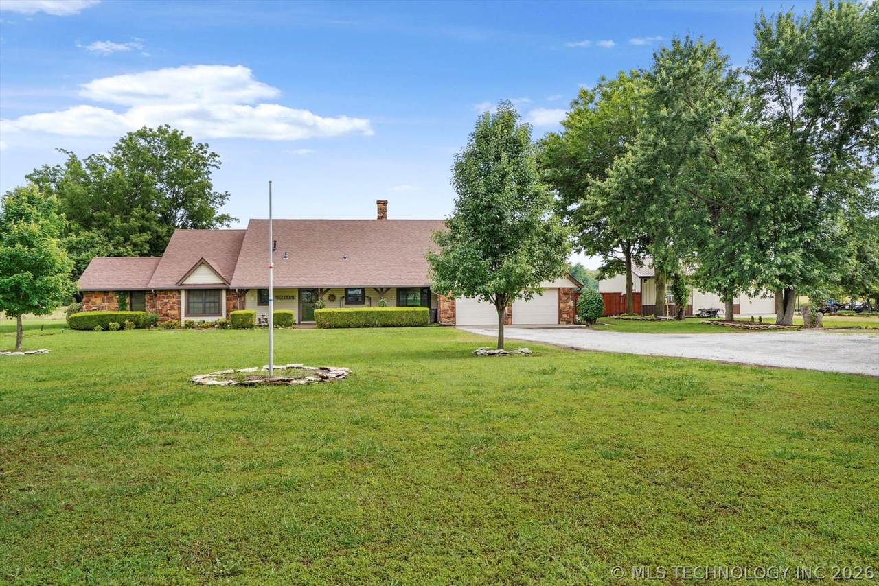 4152 Oak Street - Photo 1