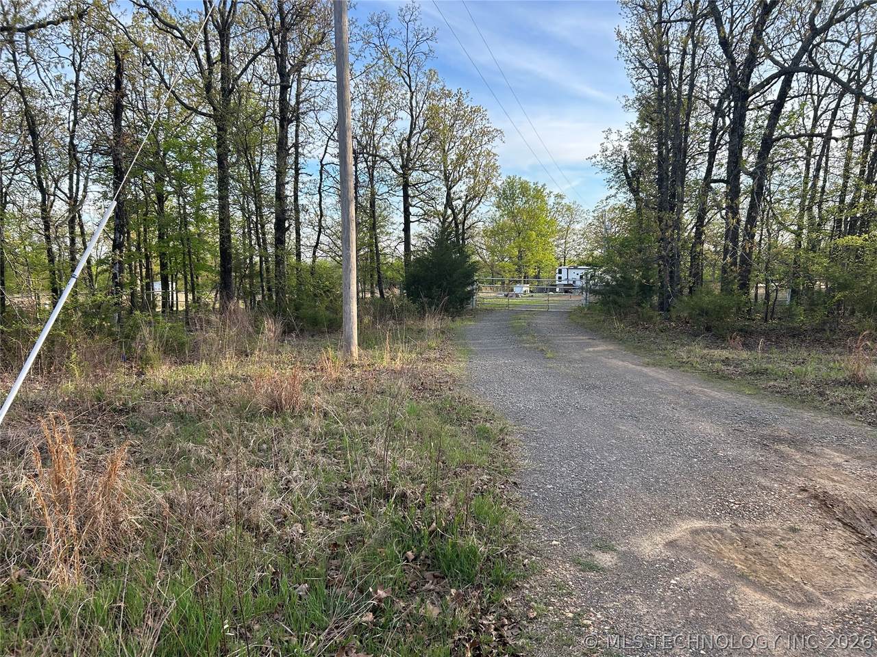 6077 805 Road - Photo 1