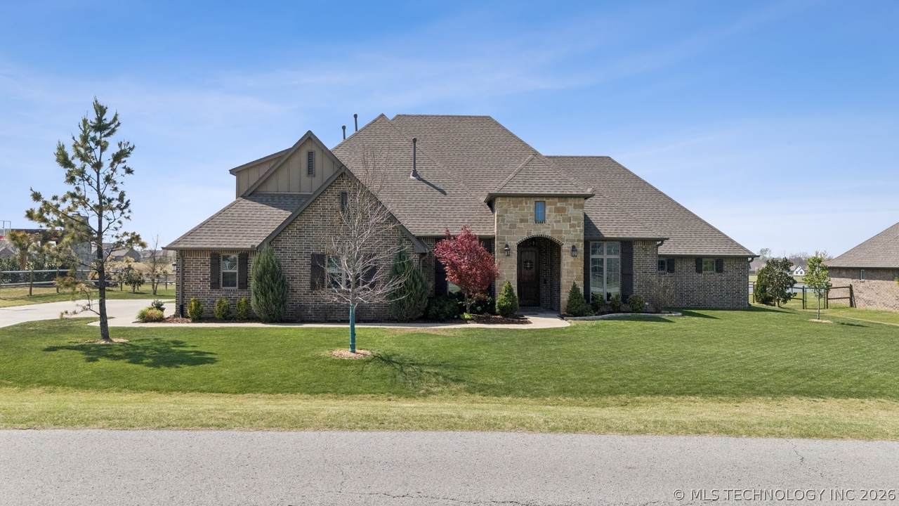 8308 152nd East Avenue - Photo 1
