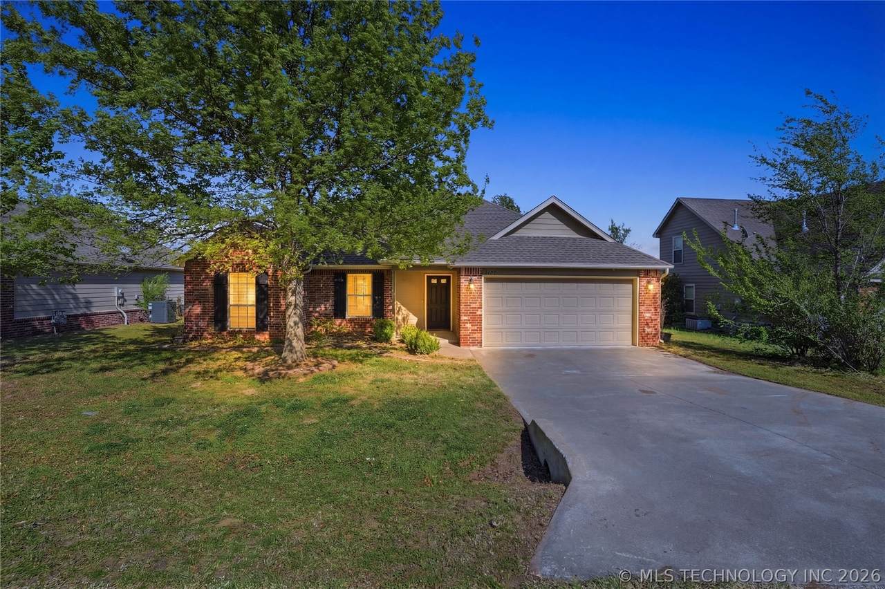 13647 111th Avenue - Photo 1