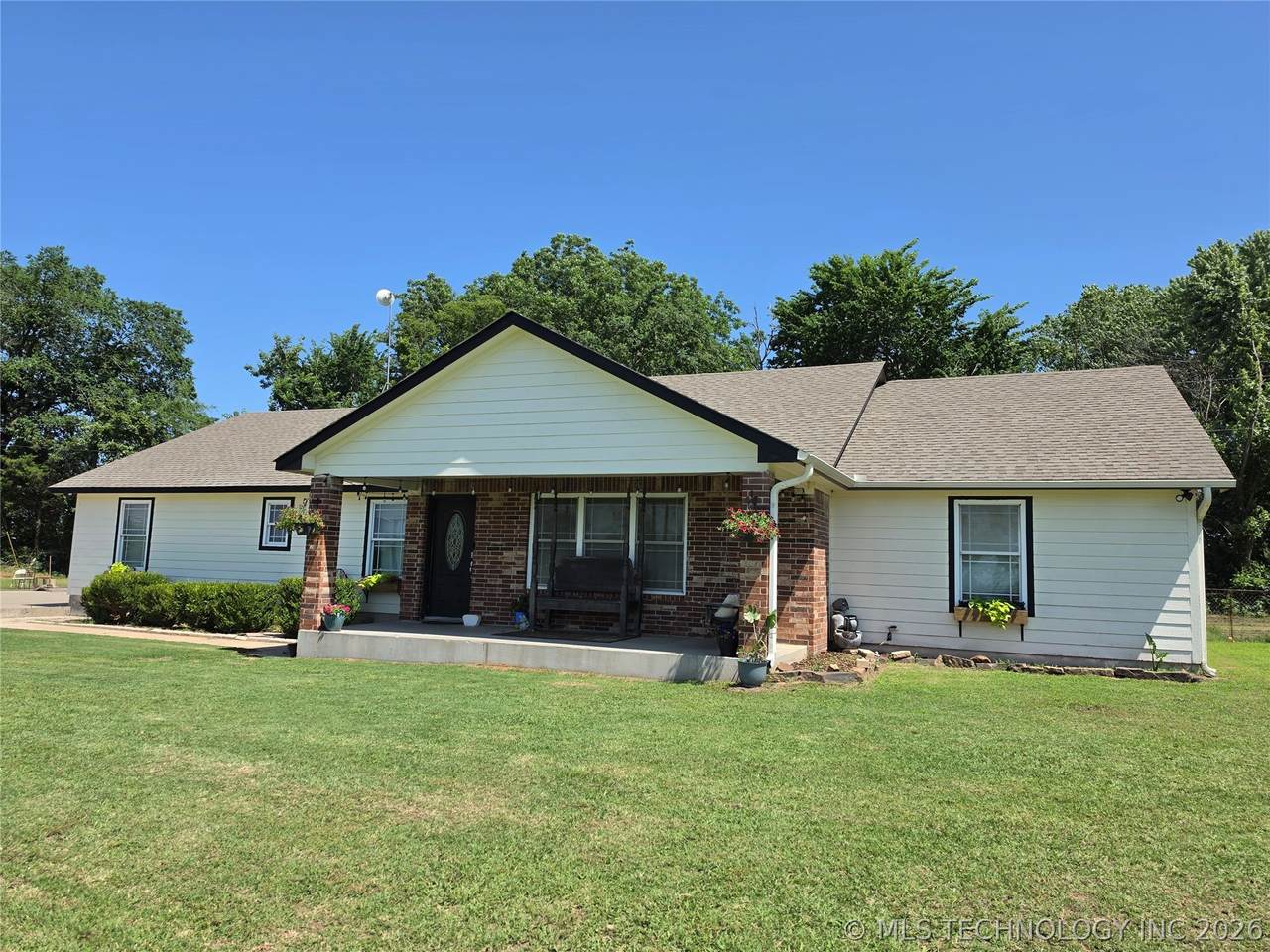 1102 Vinson Lane - Photo 1