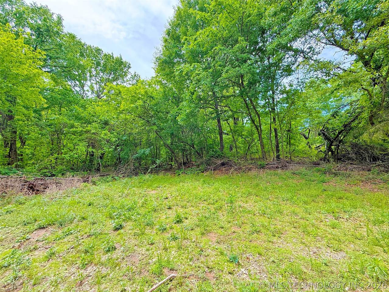 24 Holiday Lane - Photo 1