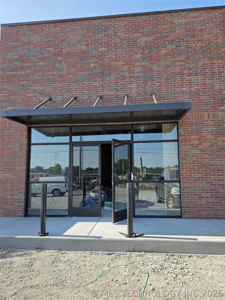 11350 31st Street - Photo 1