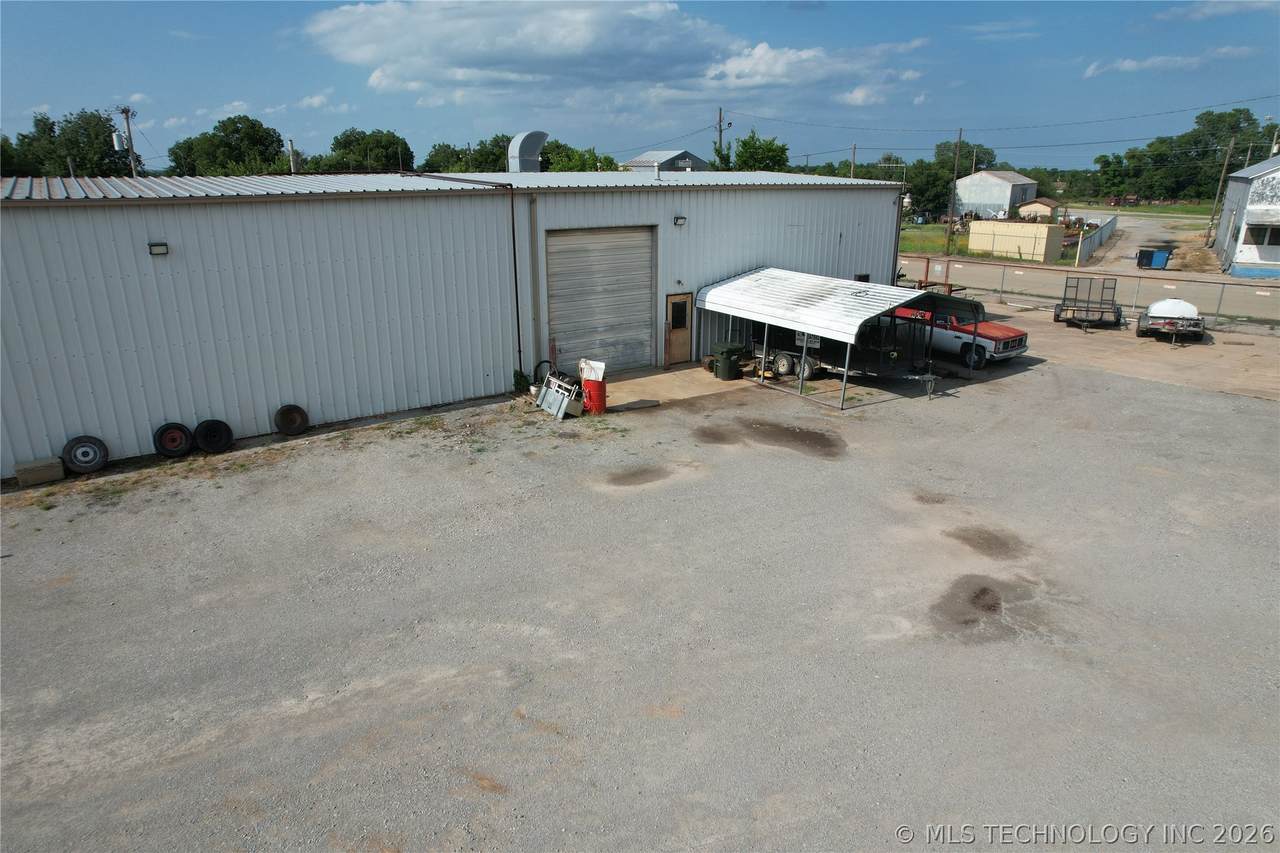 601 Steele - Photo 1