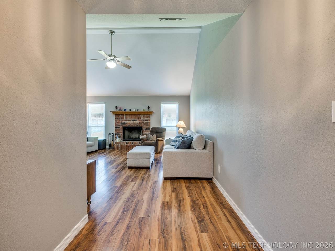 https://bt-photos.global.ssl.fastly.net/tulsa/1280_boomver_2_2622838-2.jpg