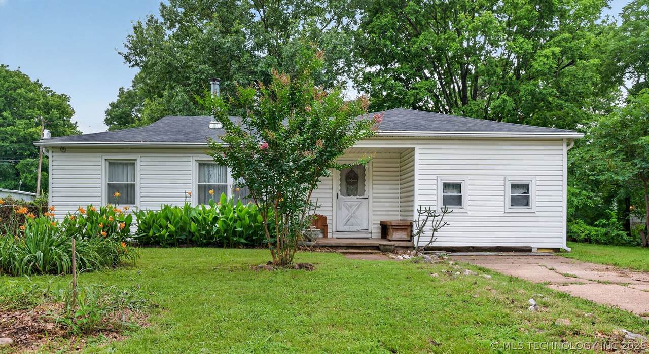 212 Indianola Street - Photo 1