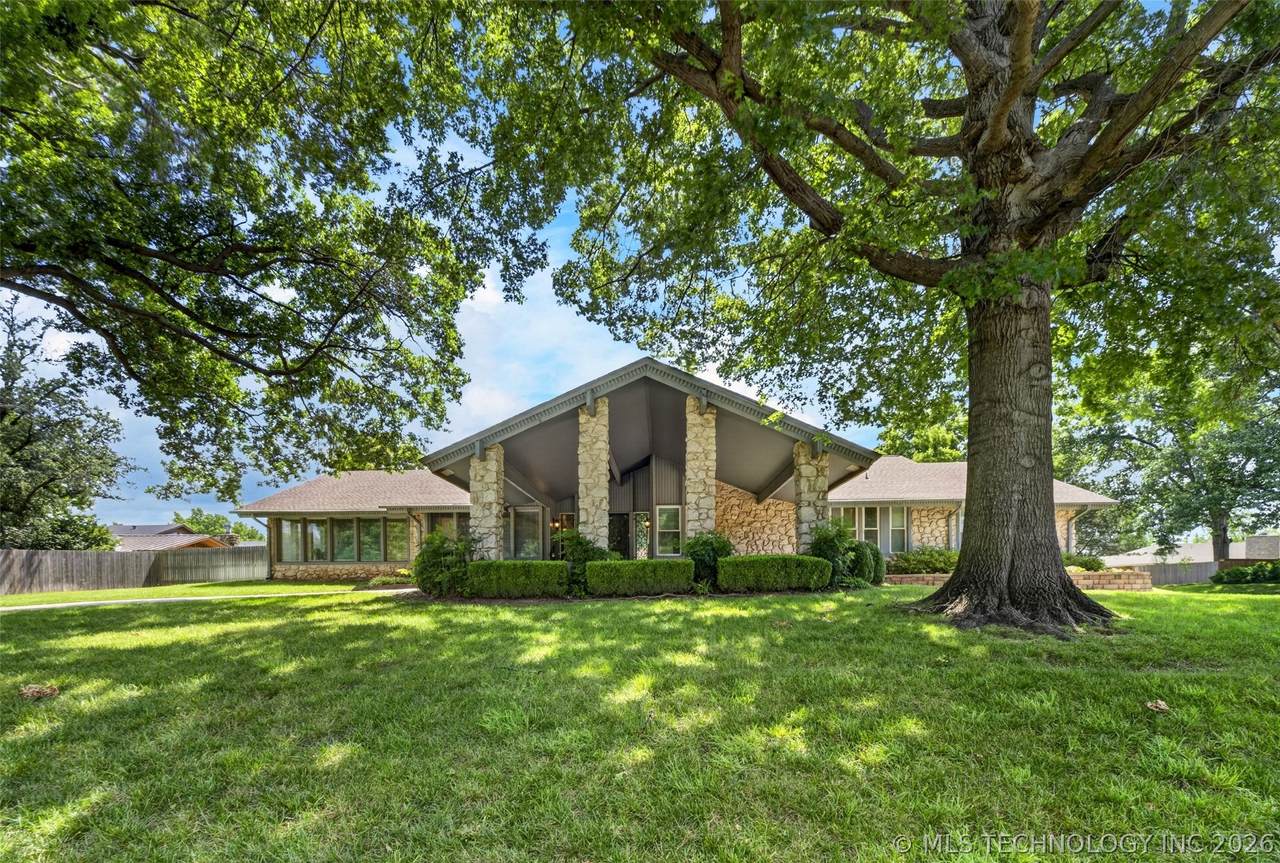 6415 Knoxville Avenue - Photo 1
