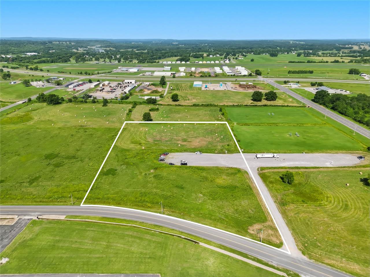 1193 Main Parkway - Photo 1