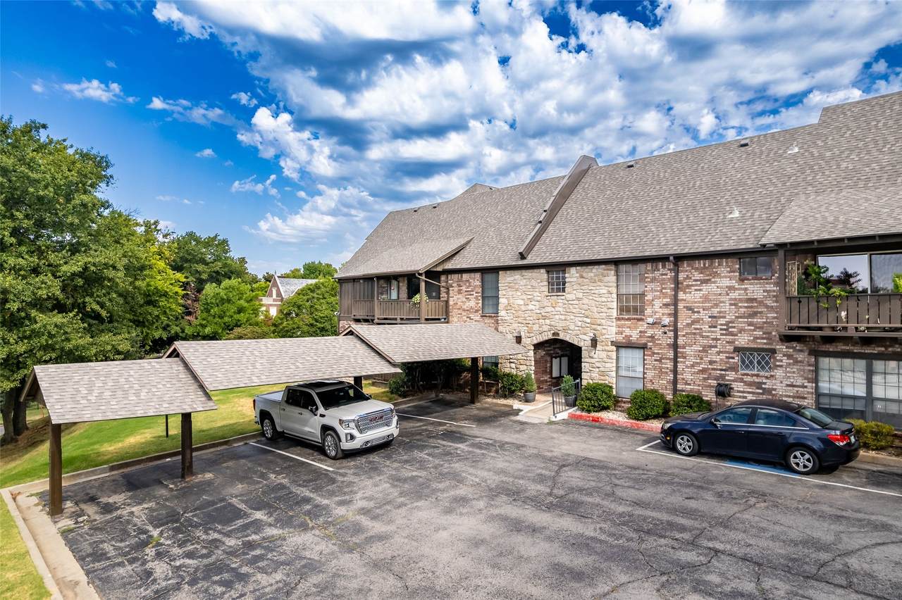 3 Woodward Boulevard - Photo 1