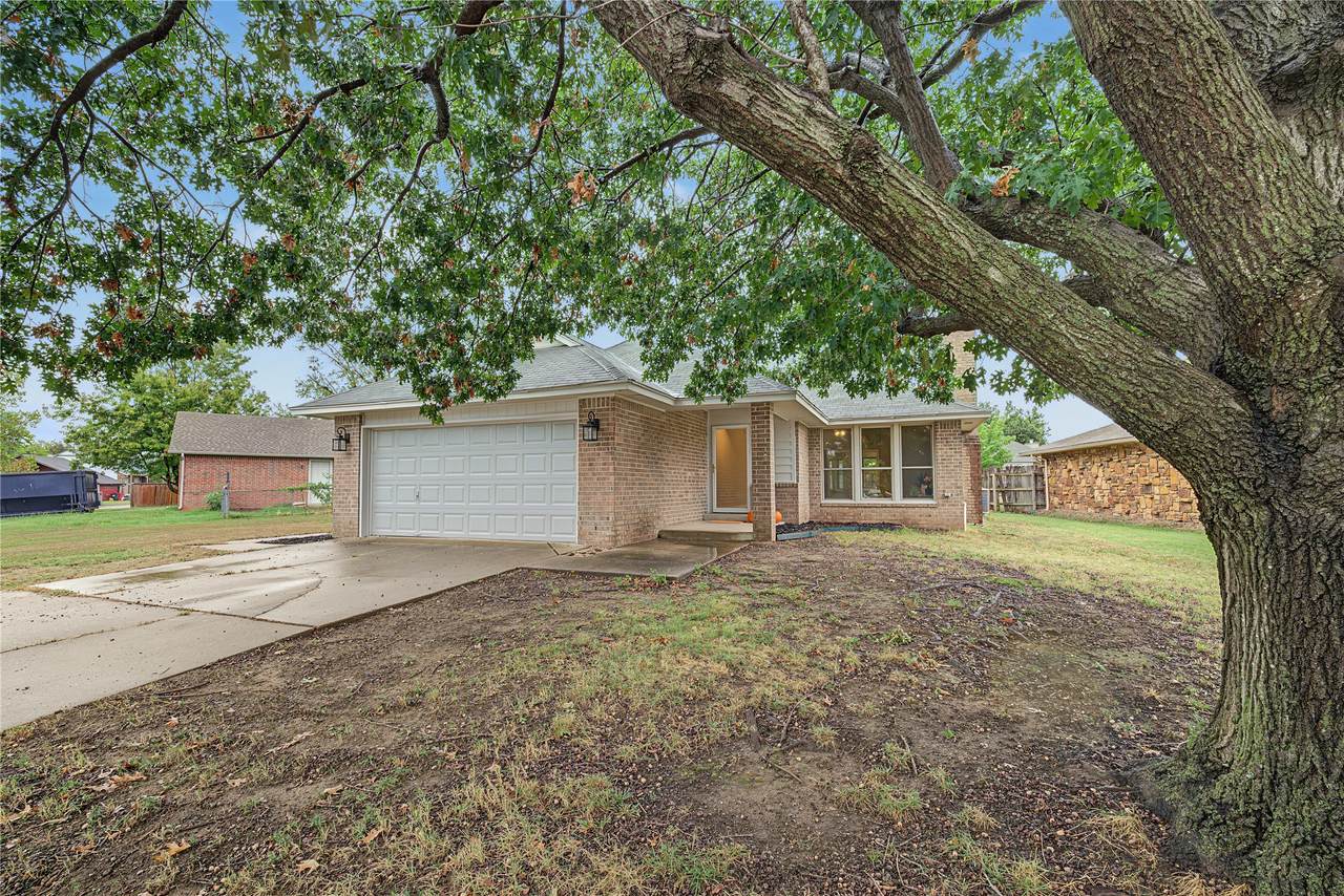 10702 101st Street - Photo 1
