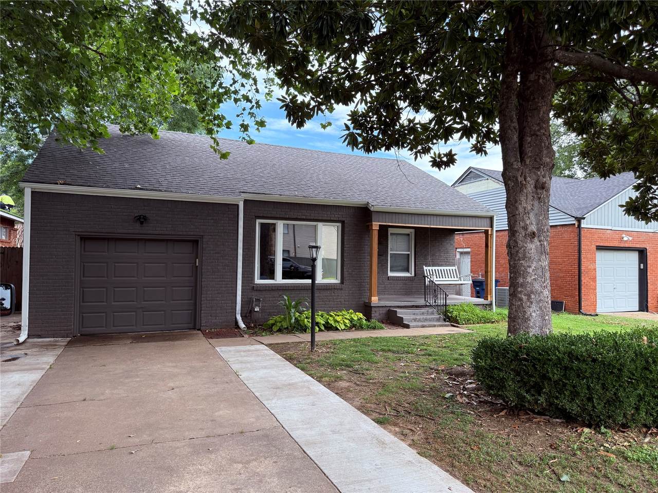 957 37th Street - Photo 1