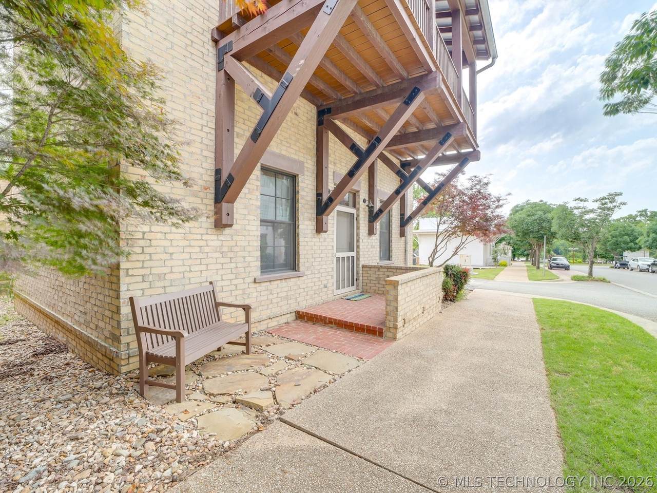 https://bt-photos.global.ssl.fastly.net/tulsa/1280_boomver_6_2600479-2.jpg