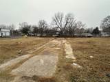 820 Wood Drive - Photo 3