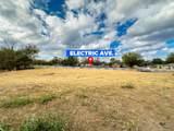  Electric - Photo 1