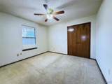 1913 Red Bud Court - Photo 15